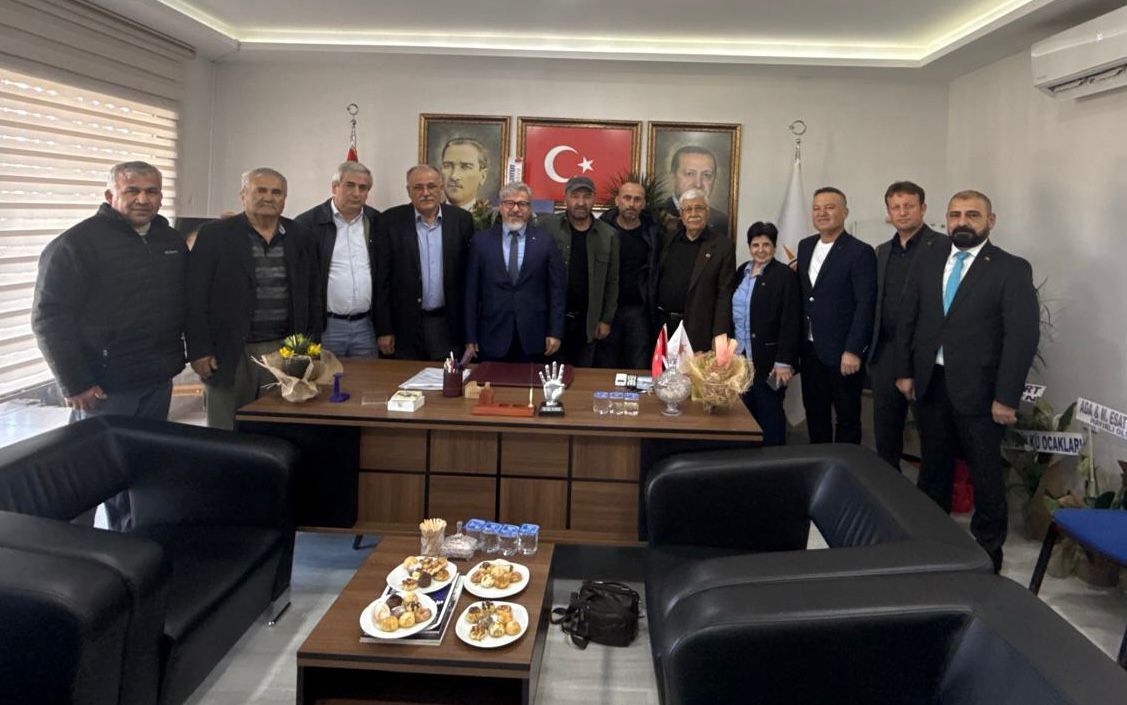 Yörük Türkmen Dernekleri, AK Parti İlçe Teşkilatı’nı Ziyaret Etti
