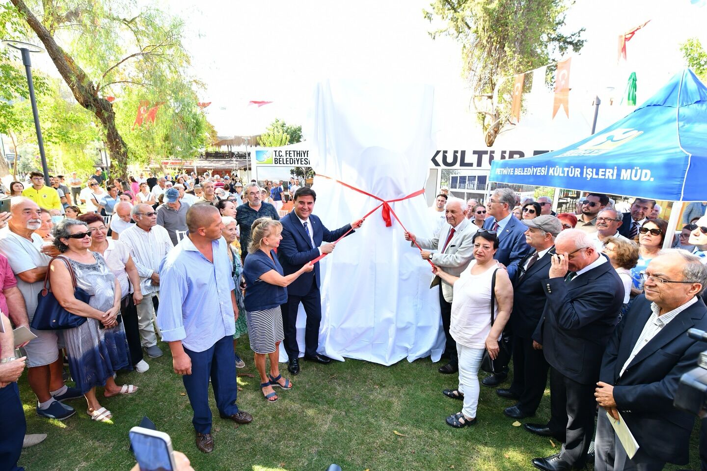 Fethiye'de Cumhuriyet’in Öncü İsmi Onurlandırıldı