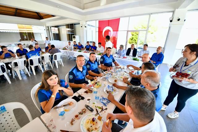 Başkan Karaca, Zabıta Personeliyle Kahvaltıda Bir Araya Geldi