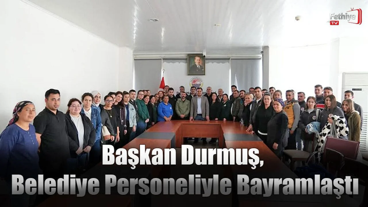 Başkan Durmuş, Belediye Personeliyle Bayramlaştı