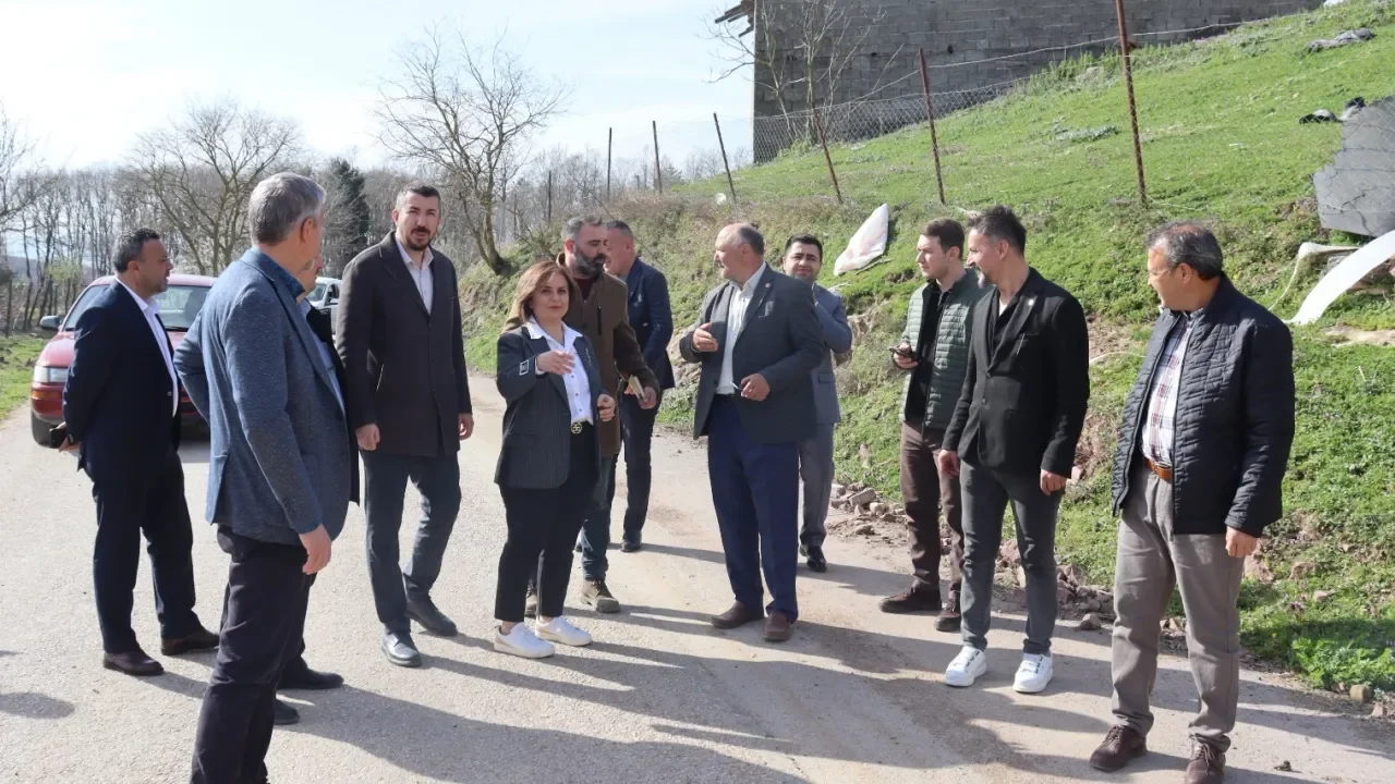 İzmit Belediyesi Gökçeören'de Halkın Sesi Oldu: Talep ve İhtiyaçlar Yerinde Dinlendi