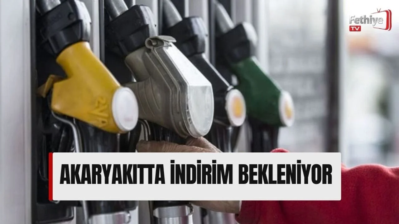 Akaryakıtta İndirim Bekleniyor