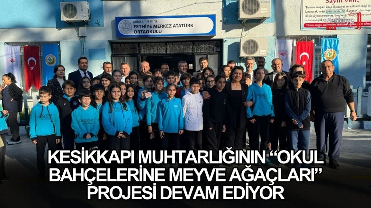 Atatürk Ortaokulu Bahçesine Meyve Ağaçları Dikildi