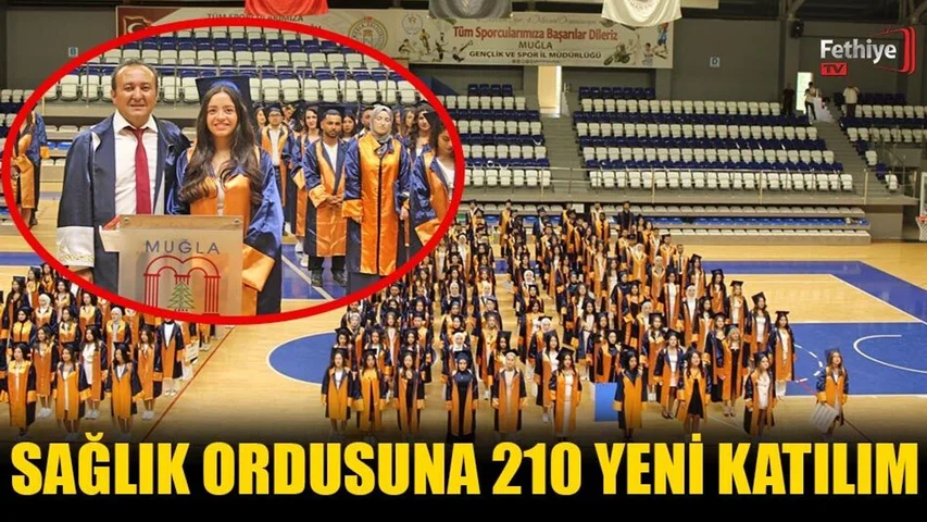 Sağlık Bilimleri Fakültesi Öğrencileri Mezuniyet Sevinci Yaşadı