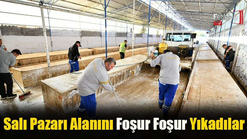 Salı Pazarı Alanını Foşur Foşur Yıkadılar