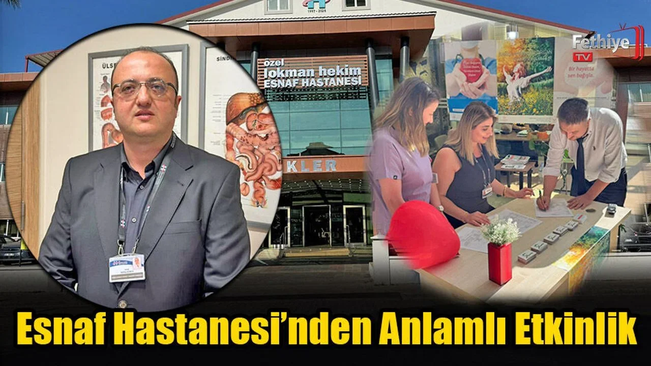 Organ bağışı standında görevliler vatandaşlara bağış formu doldurmaları konusunda bilgilendirme yapıyor.