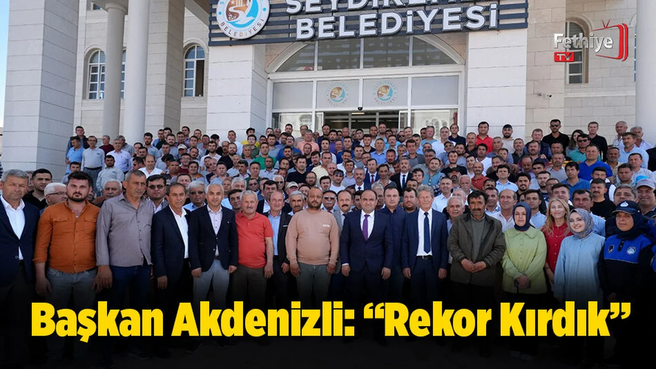 Akdenizli, Yeni Döneminin İlk Gününde Coşkuyla Karşılandı