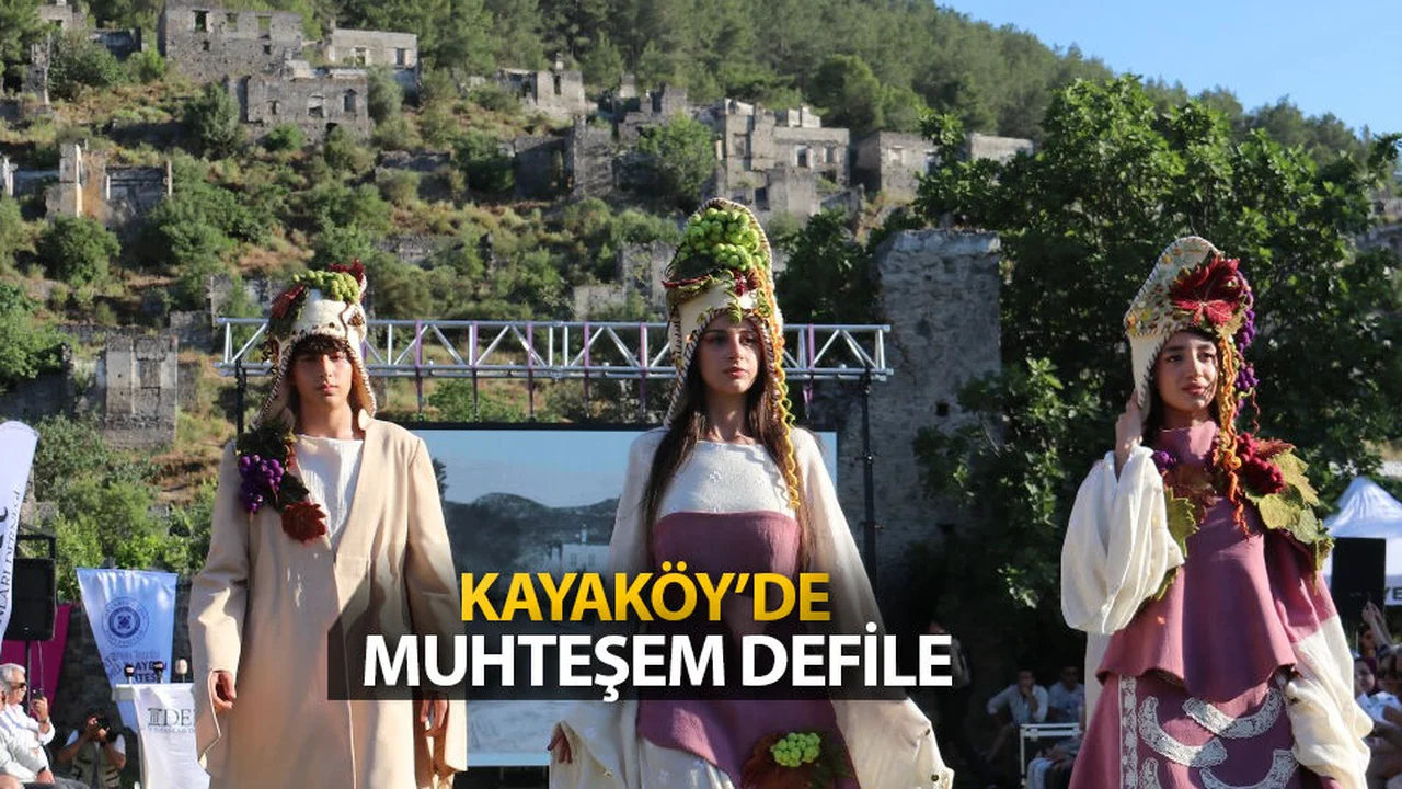 Işıklı Şehir Telmessos Fethiye Defilesi Düzenlendi