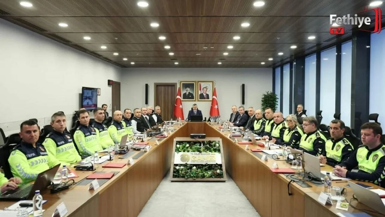Vali Akbıyık Trafik Toplantısına Katıldı