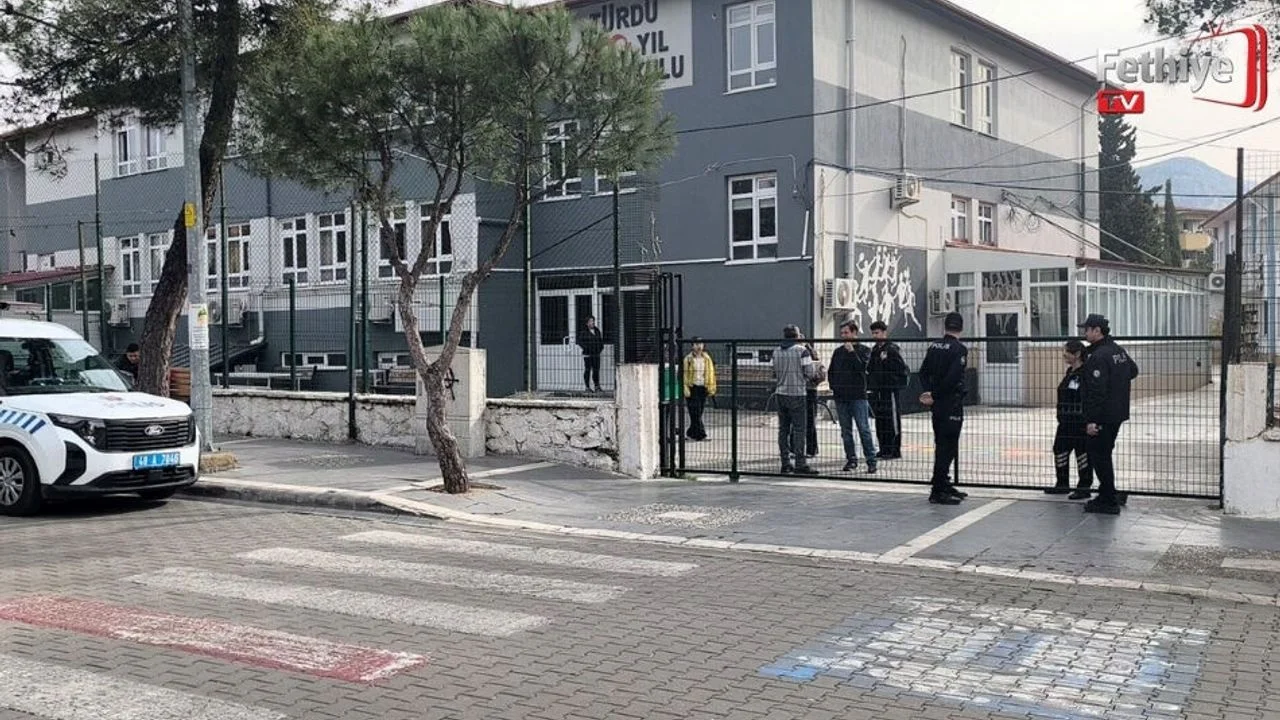Okul Önlerinde Güvenlik Duvarı