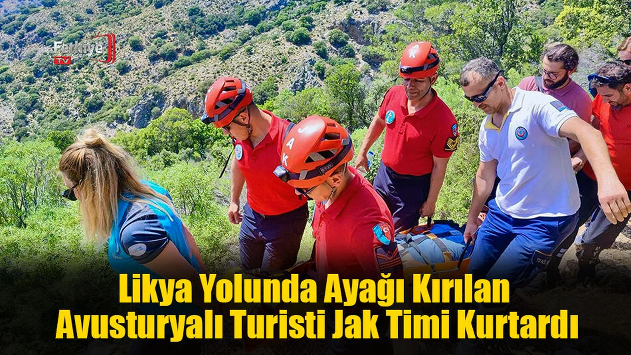 Likya Yolunda Ayağı Kırılan Avusturyalı Turisti JAK Timi Kurtardı