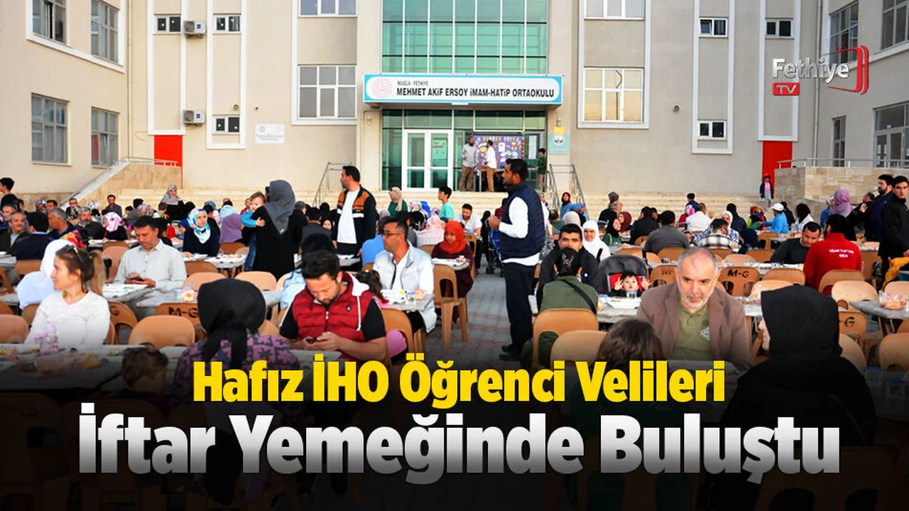 Hafız İHO Öğrenci Velileri Okulda İftarda Bir Araya Geldiler