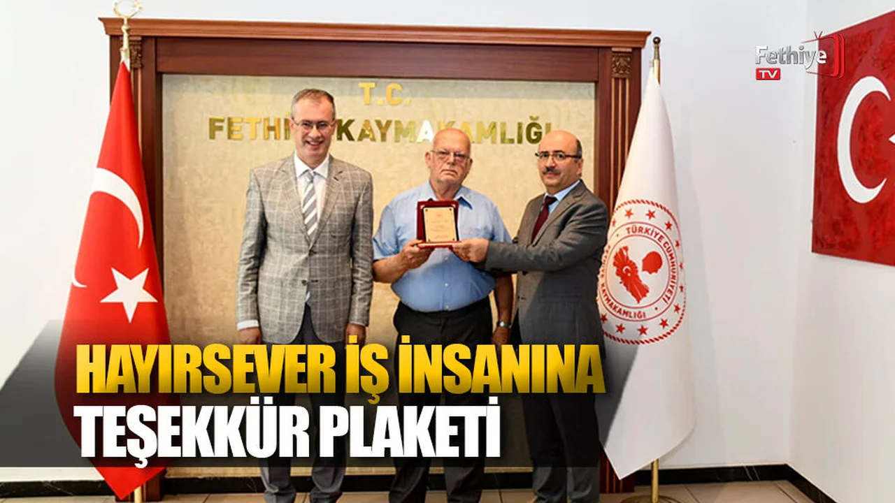 Hayırsever İş İnsanına Teşekkür Plaketi
