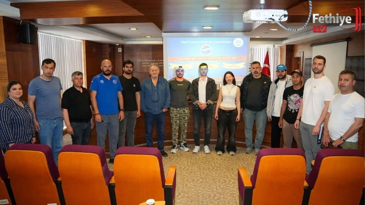 Fethiye’de 14 Kişi Bronz Cankurtaran Belgesi Aldı