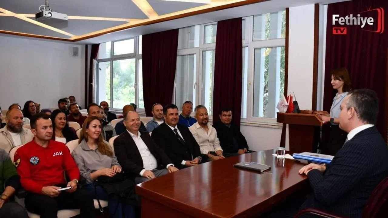 Fethiye’de Yamaç Paraşütü Faaliyetleri Değerlendirildi