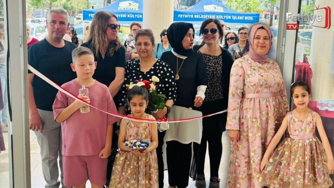 Ölüdeniz’de "El Emeği Göz Nuru" Giyim Sergisi Göz Kamaştırdı