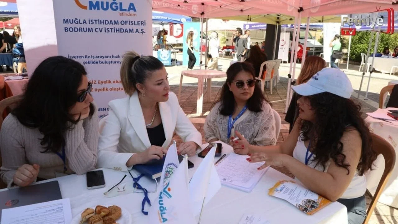Muğla İstihdam Ofisleri Kariyer Şenliği’nde Öğrencilerle Buluştu