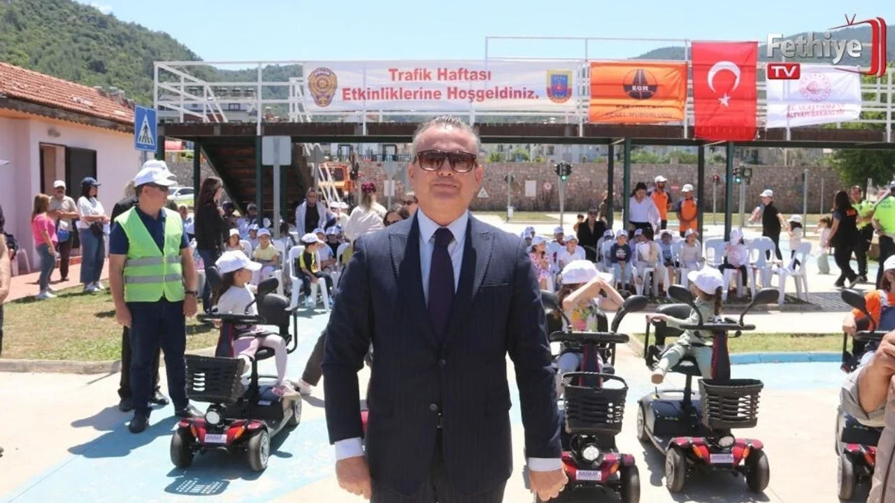 Fethiye’de Miniklere Uygulamalı Trafik Eğitimi