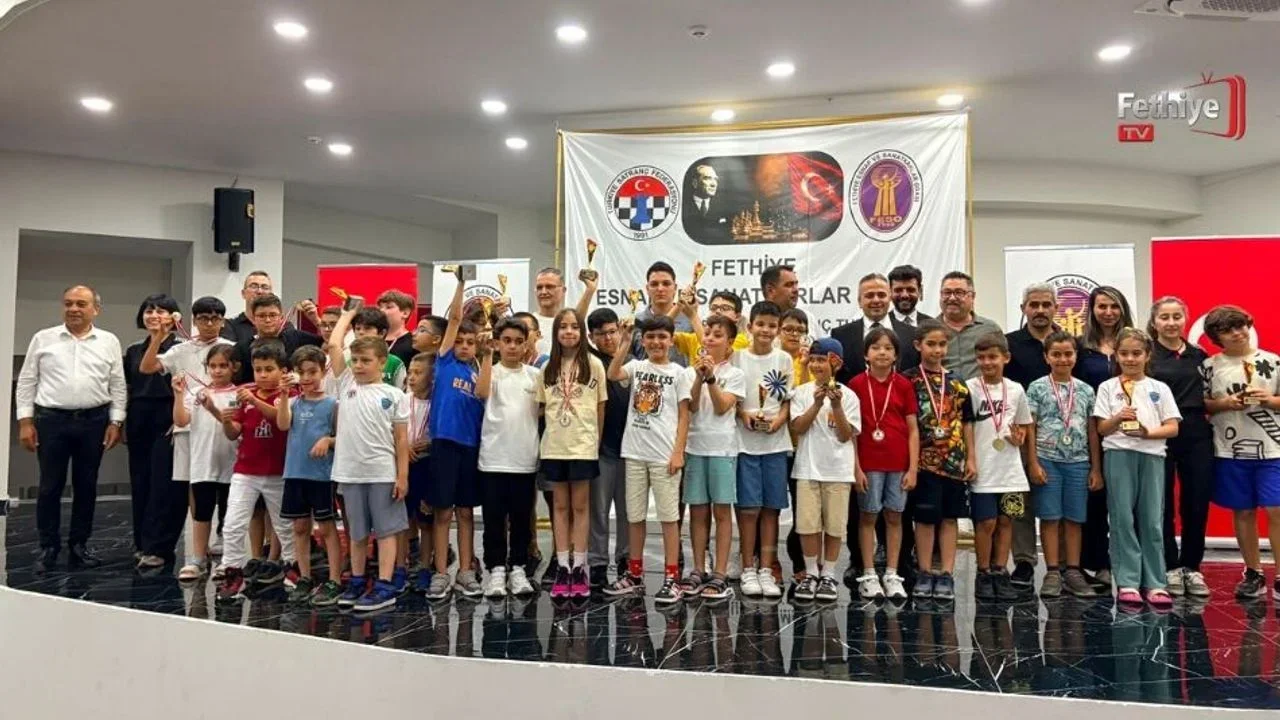 Fethiye’de Beşkaza Satranç Turnuvası Ödül Töreniyle Tamamlandı