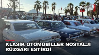 İstanbul Klasik Otomobilciler Derneği üyeleri, "Bodrum" Turgutreis Meydanı'nda klasik otomobil buluşması düzenledi.