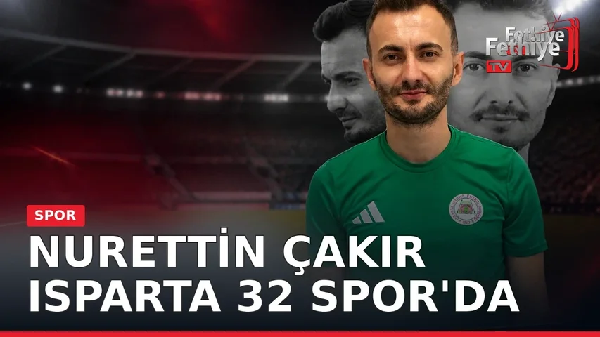 Eski Fethiyesporlu futbolcu Nurettin Çakır yeşil sahalarda top sürerken görülüyor.