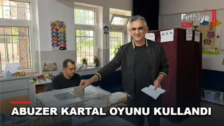 FTSO organ seçimlerinde Abuzer Kartal, Fethiye Merkez Atatürk İlkokulu'nda oy kullandı.
