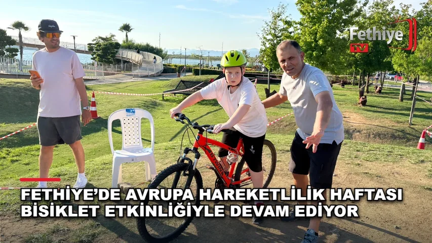 Fethiye Belediyesi Spor Kulübü'nün Şehit Fethi Bey Parkı'nda düzenlediği bisiklet etkinliği