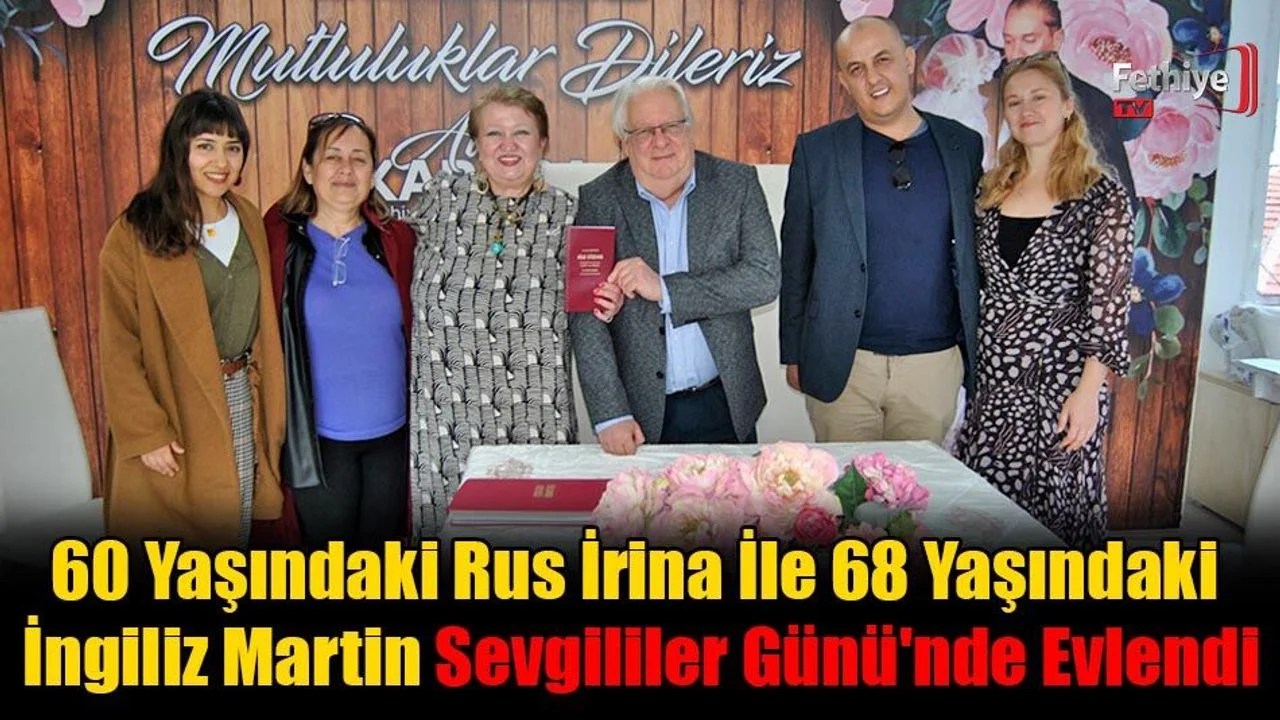 25 Yıllık Sevginin İmzaları Fethiye'de Kalplere Atıldı
