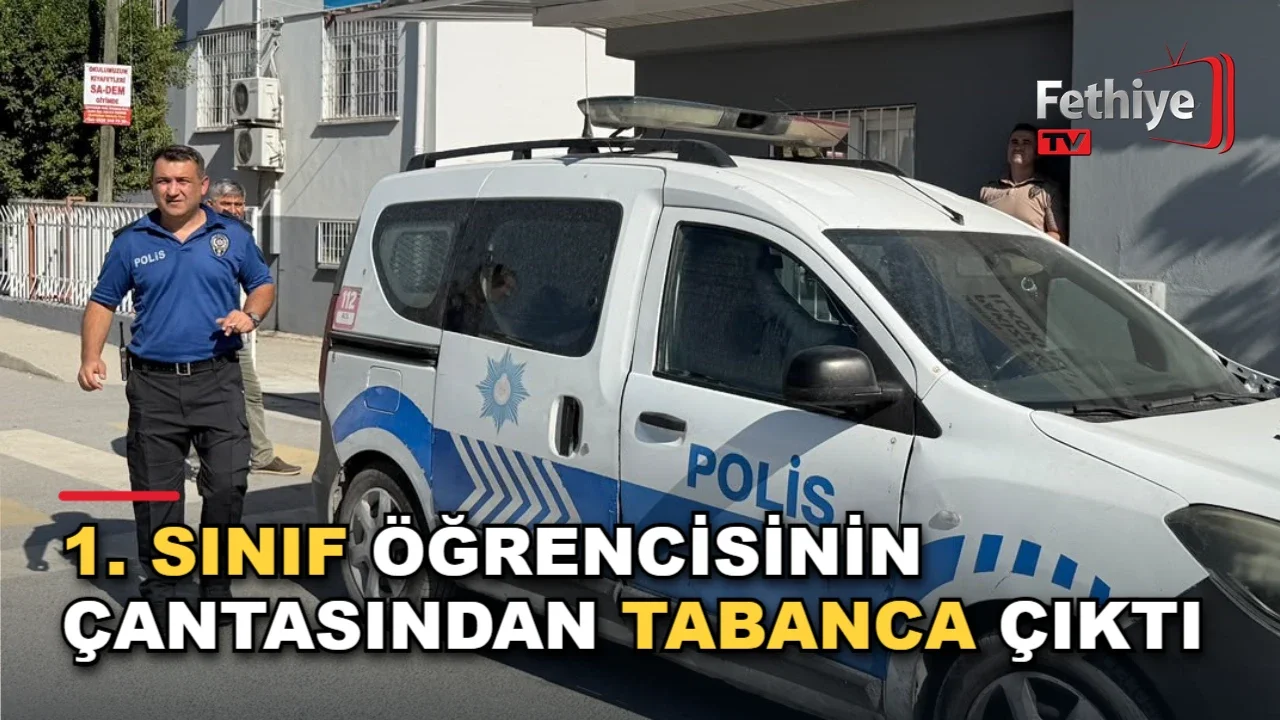 Mersin Tarsus'ta ilkokul çantasında tabanca bulunması üzerine polis okulda inceleme başlattı