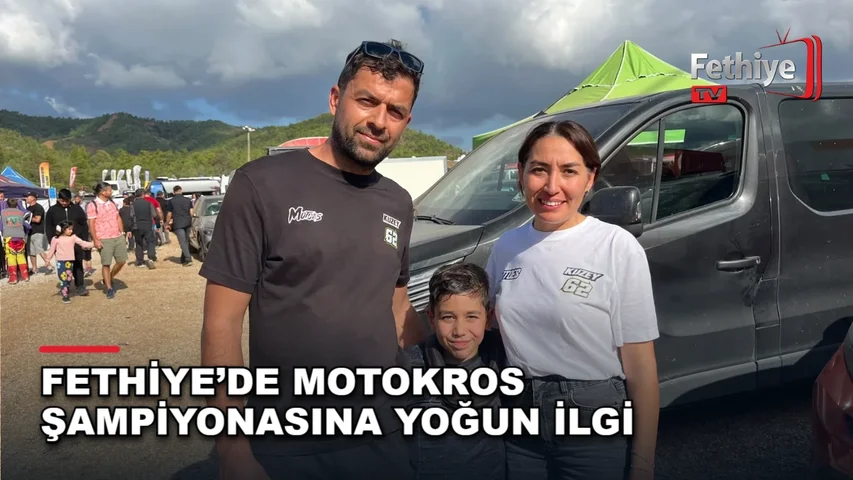 Fethiye Akdeniz Offroad Park'ta düzenlenen Türkiye Motokros Şampiyonası'na katılan sporcular ve izleyiciler.