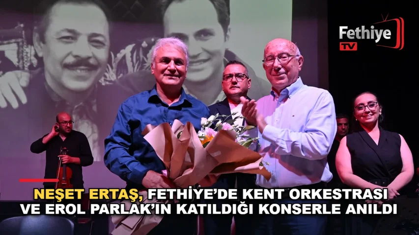 Fethiye Belediyesi Neşet Ertaş anma konserinde sanatçılar Özer Olgun Kültür Merkezi’nde sahne aldı