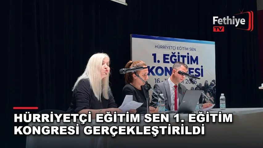 Hürriyetçi Eğitim Sen Muğla Şubesi'nin düzenlediği eğitim kongresinde konuşan akademisyenler ve öğretmenler