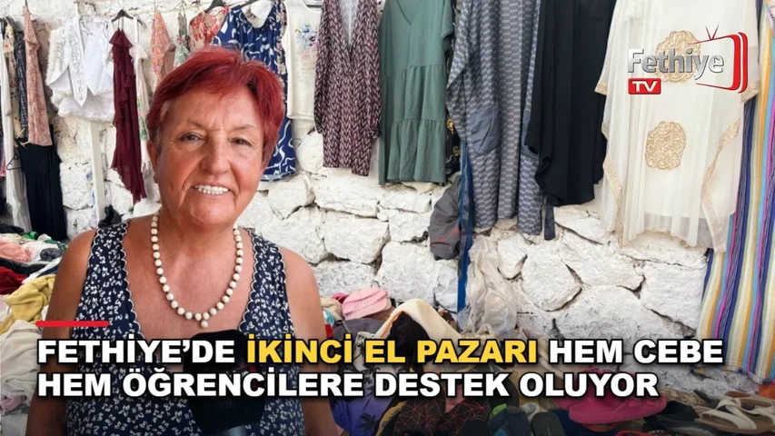 Fethiye Salı Pazarı alanında kurulan ikinci el pazarında vatandaşlar ürünleri inceliyor.