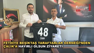 Fethiye Beşiktaş Taraftarlar Derneği, Sahil Güvenlik Komutanı Gökhan Çalık'ı makamında ziyaret etti