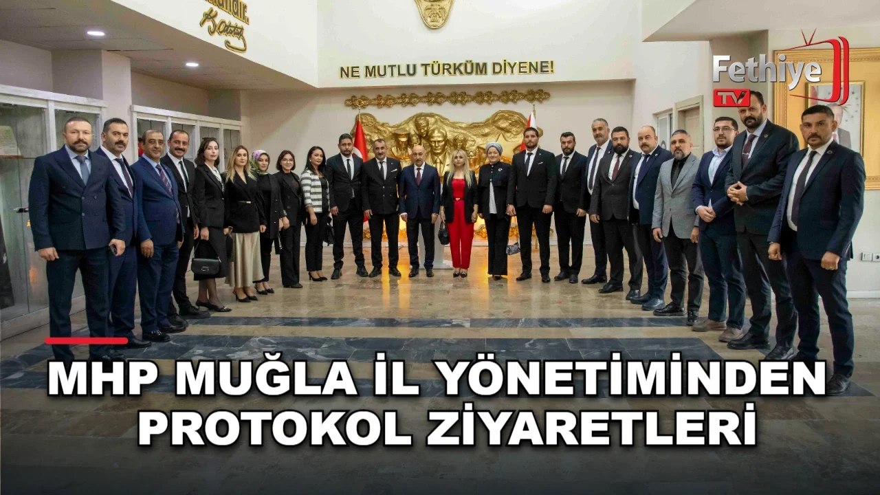 MHP Muğla İl Başkanı Emrah Oltulu'dan Vali İdris Akbıyık'a kırmızı beyaz gül takdimi