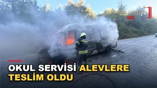 Bodrum Mumcular'da okul servisi minibüsünde çıkan yangına ekipler müdahale etti
