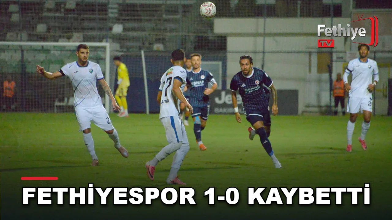 Fethiyespor ile Karacabey Belediyespor arasındaki 2. Lig maçında mücadele