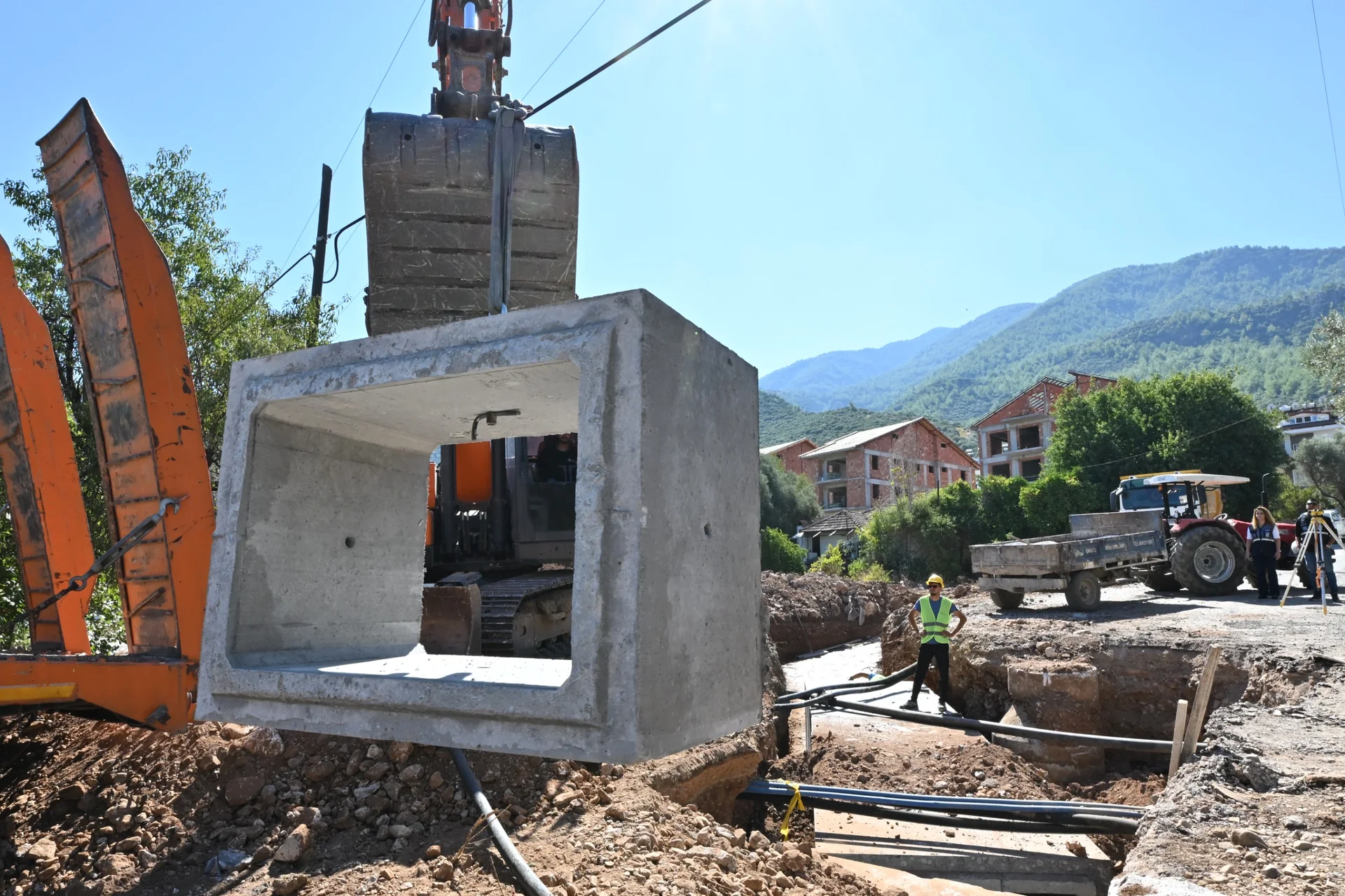 Karapınar Mevkii’nde Altyapı Çalışmaları Sürüyor