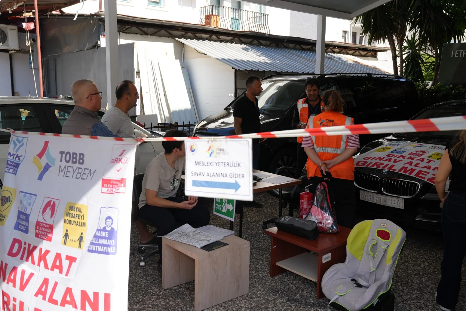 Araç Kiralama Mesleki Yeterlilik Sınavı İlk Kez FTSO’da Gerçekleştirildi