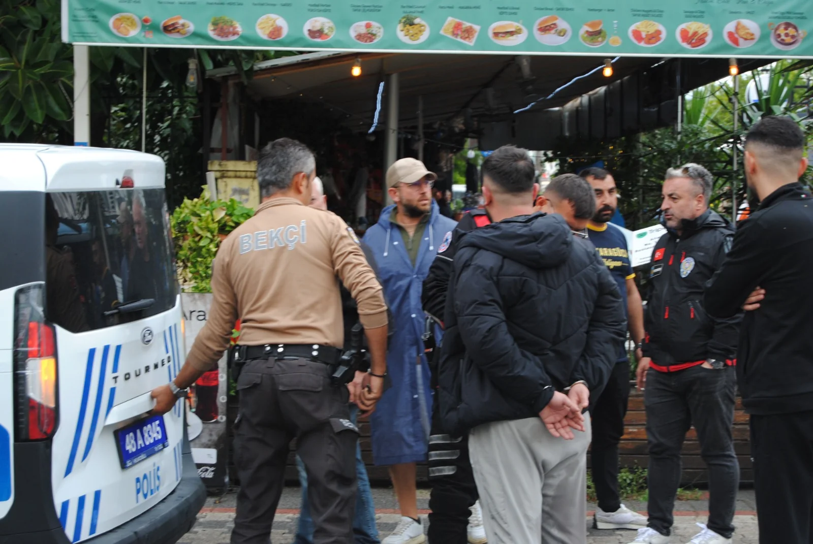 Fethiye’de Ankaragücü Taraftarları Arasında Kavga: 1 Yaralı