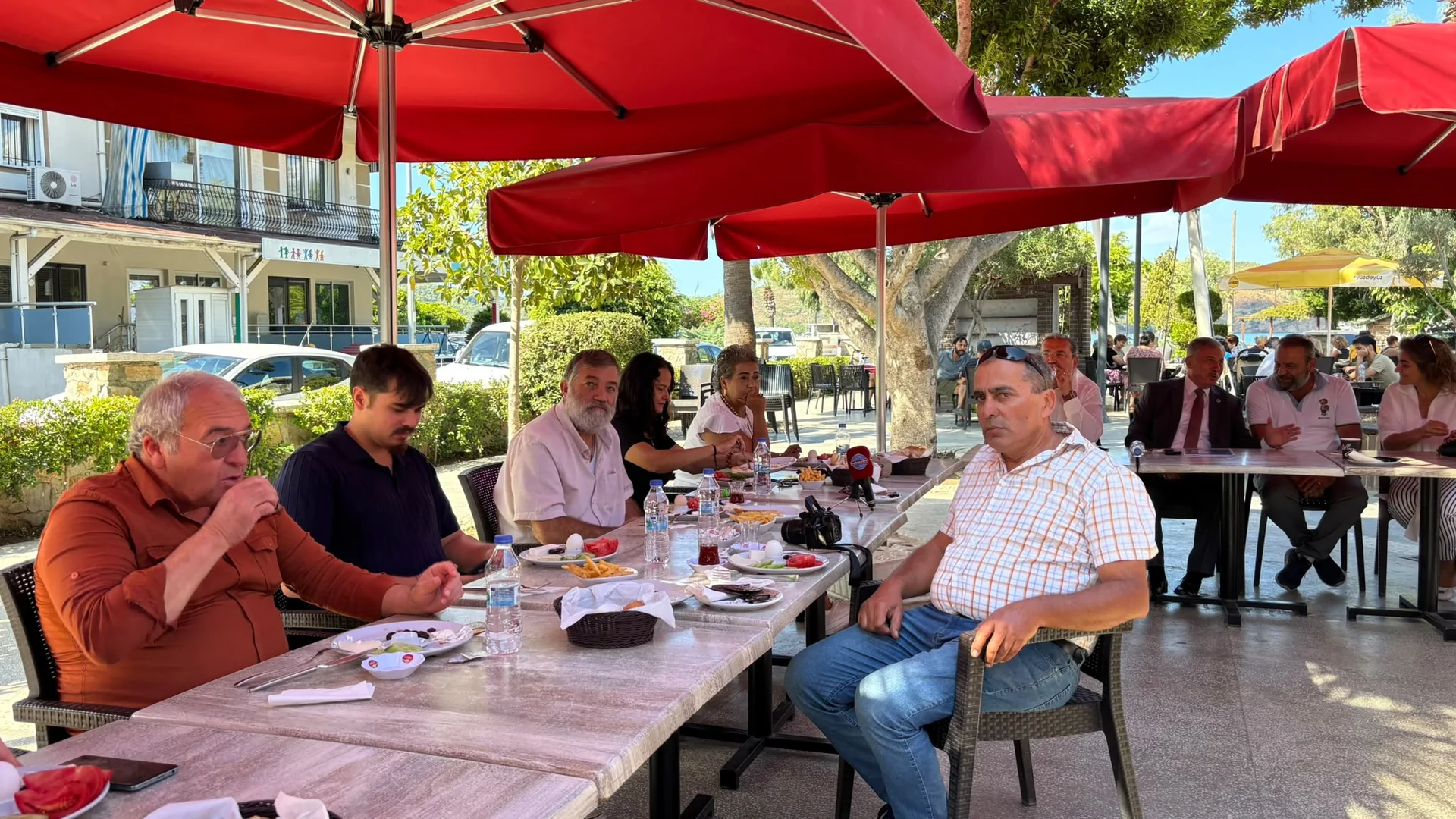 Özdağ, Fethiye’de Gündemi Değerlendirdi: ‘Muğla’nın Potansiyelini Tam Kullanamıyoruz’