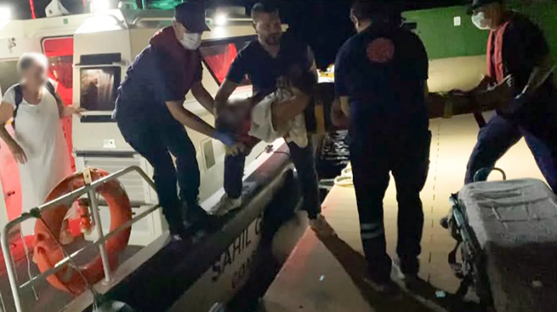 Sahil Güvenlik Fethiye Ve Marmaris’te İki Tıbbi Tahliye Gerçekleştirdi