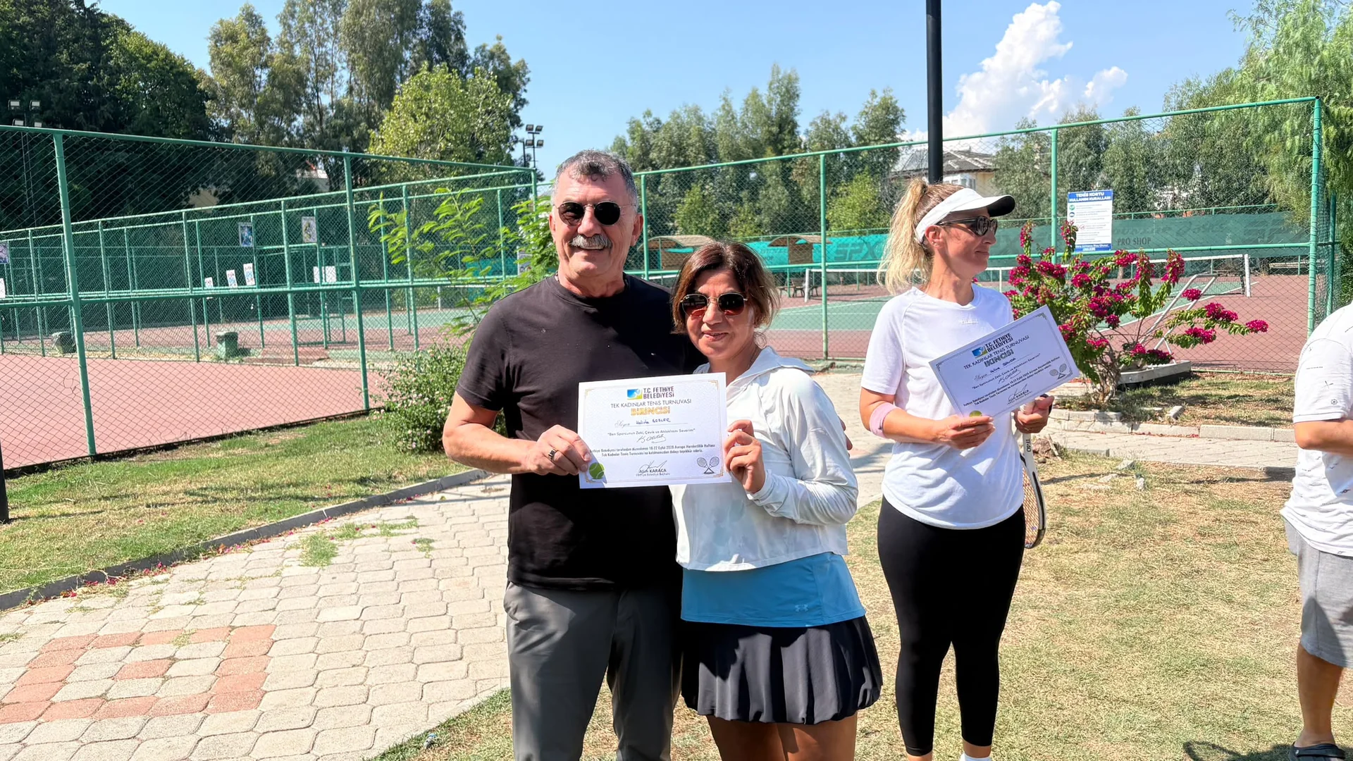 Fethiye’de Tenis Heyecanı : Şampiyonlar Belli Oldu