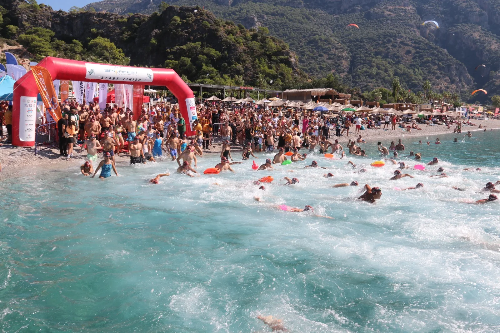 Fethiye’de Açık Su Yüzme Yarışları Başladı