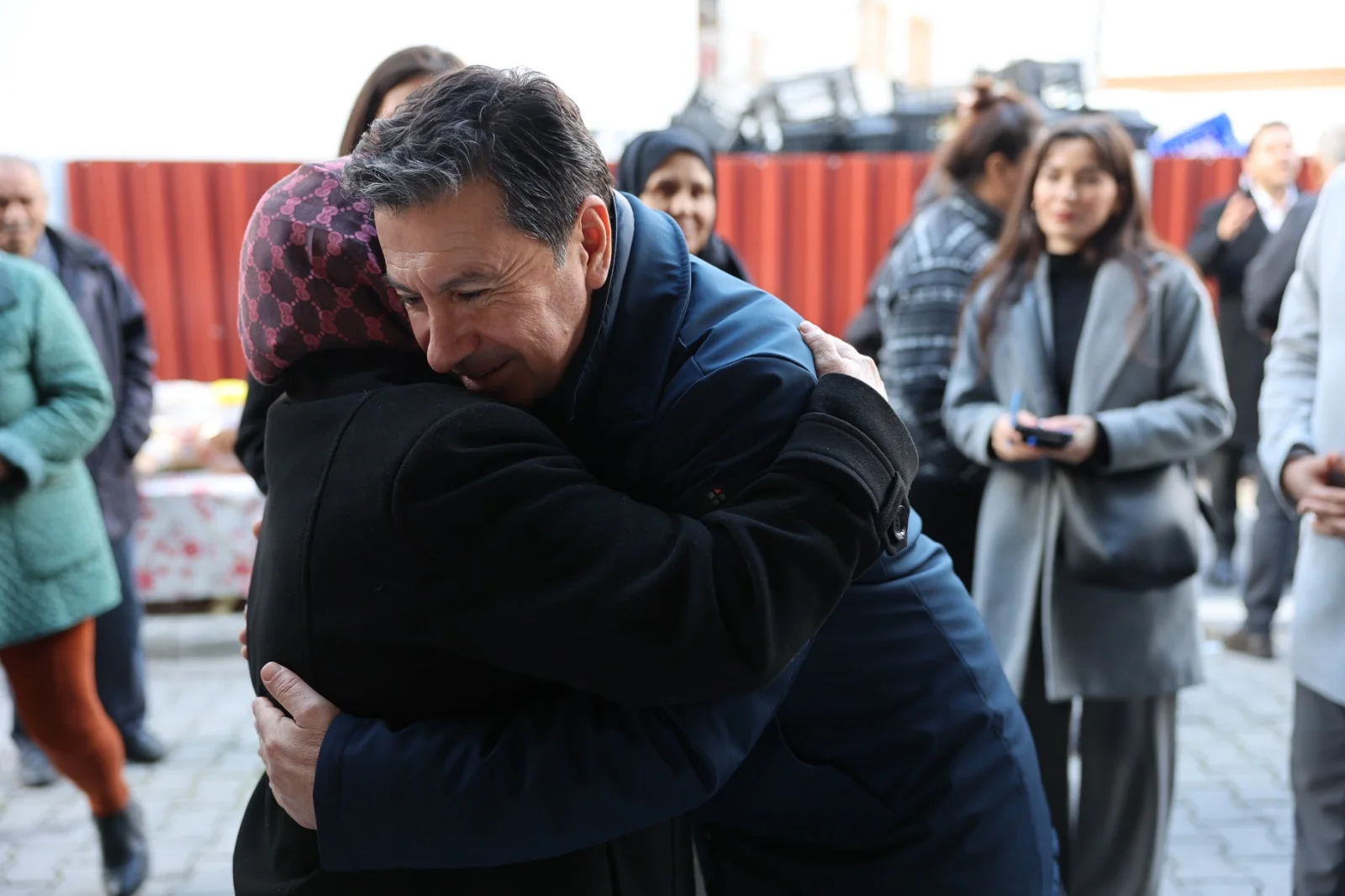 Büyükşehir'den Bin 697 Emekliye 62 Milyon TL’yi Aşan Destek