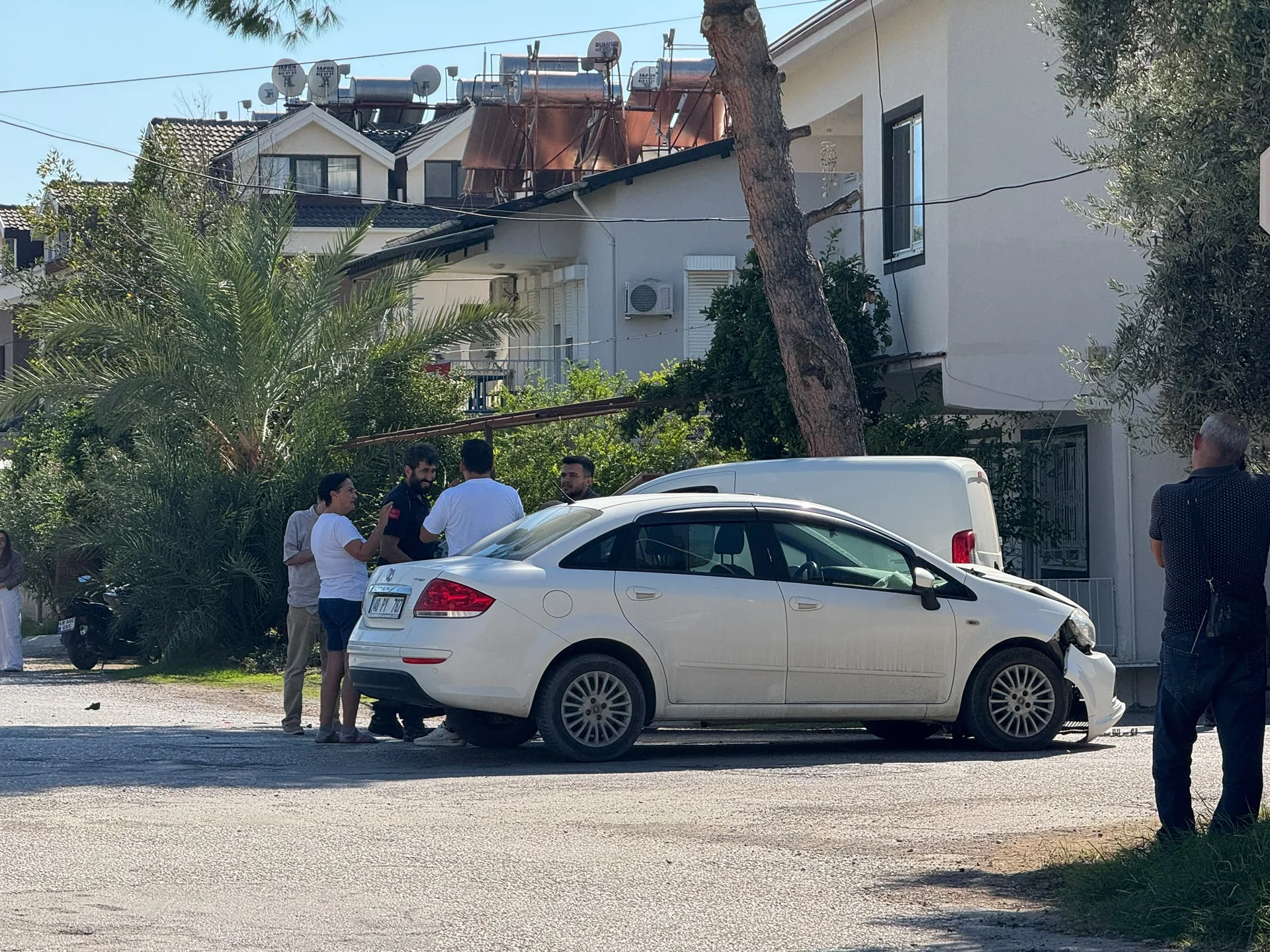 Fethiye’de Üç Otomobil Birbirine Girdi
