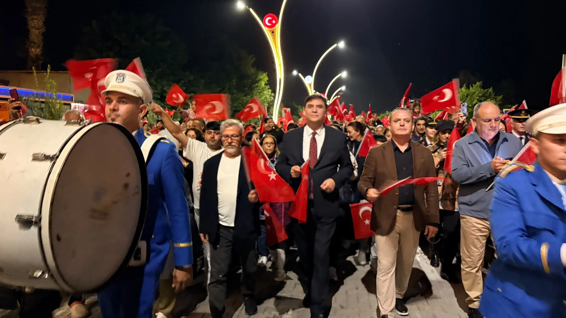 Fethiye’de Cumhuriyet Bayramı Coşkusu Sokaklara Taştı