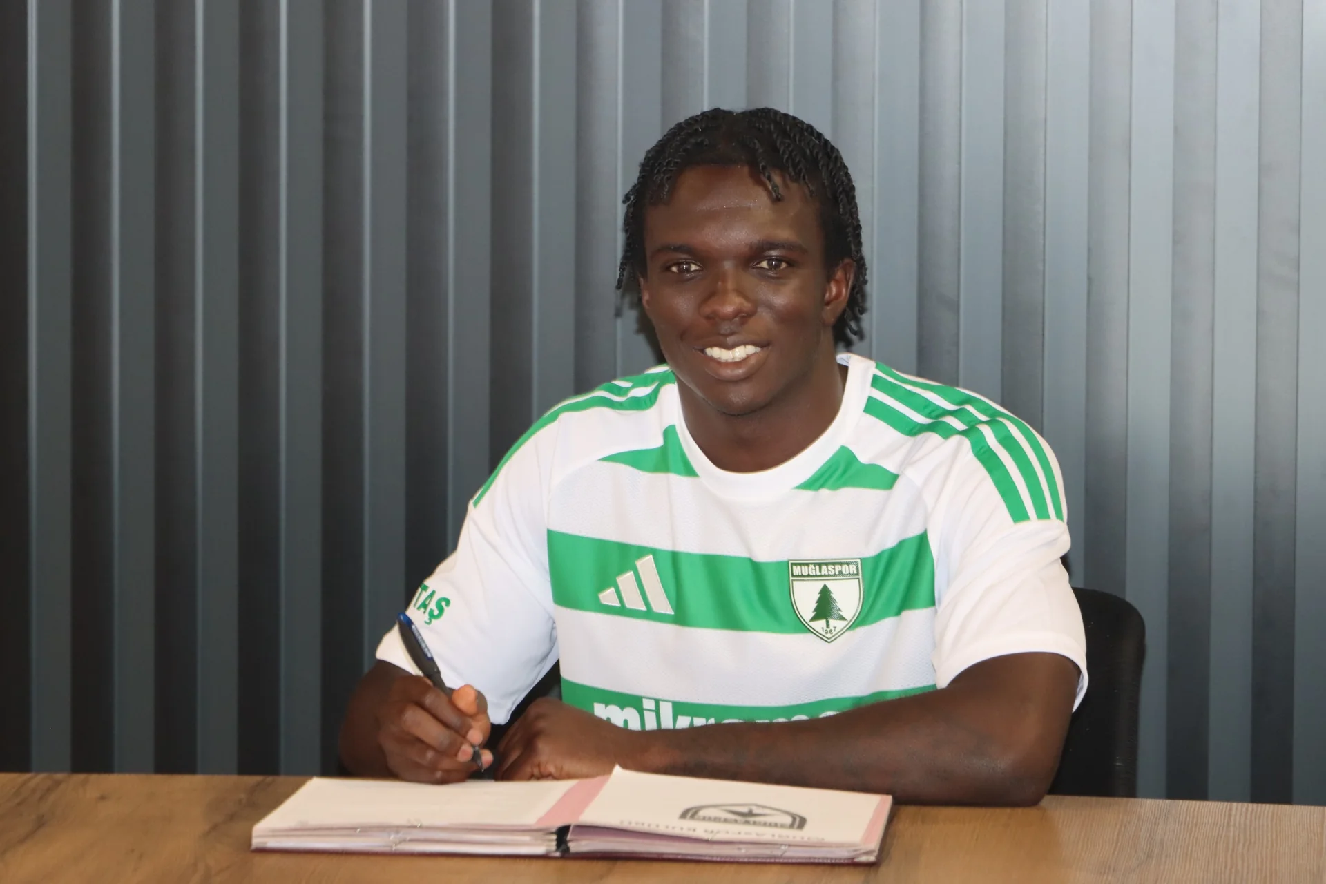 Muğlaspor, Korede Osundina’yı Kiraladı