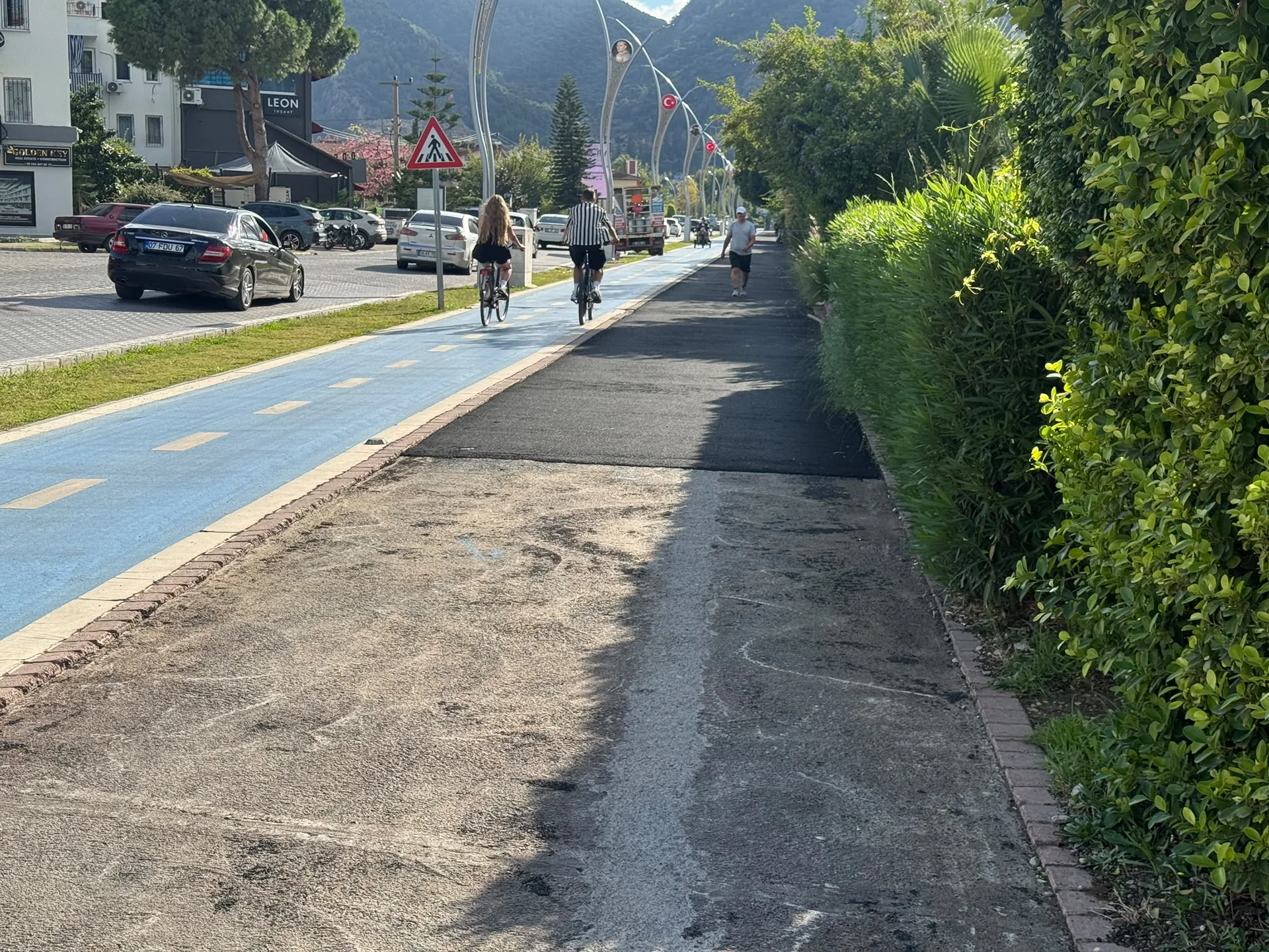 Yaz Bitti, Fethiye’de Yürüyüş Yolu ve Tartan Pist Bitmedi