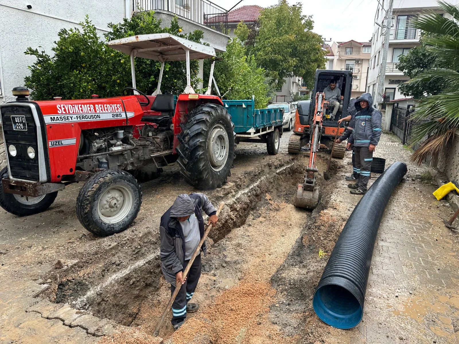 Seydikemer Belediyesi Ekipleri Yağışın Ardından Sahada